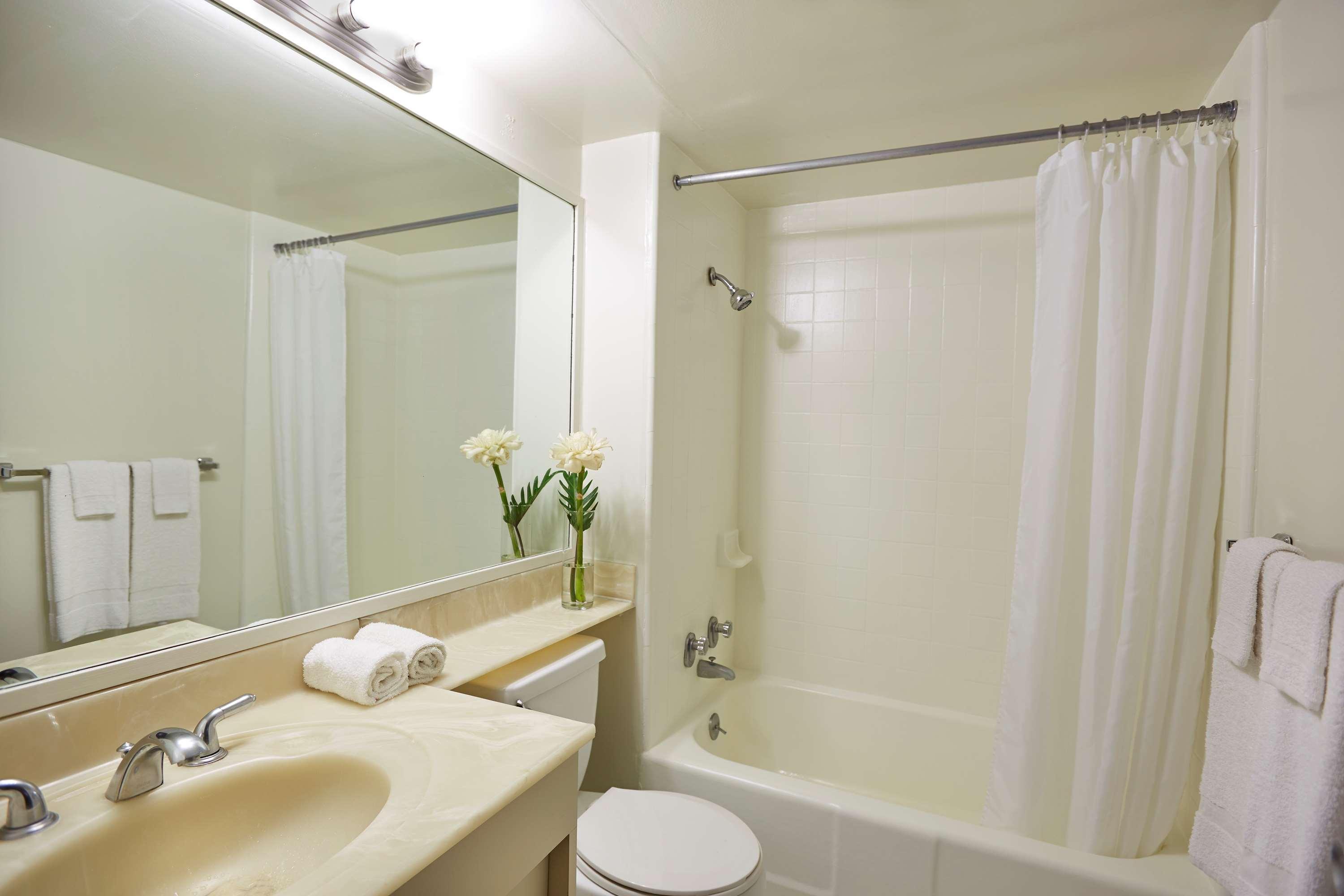 Pagoda Hotel Honolulu Bagian luar foto